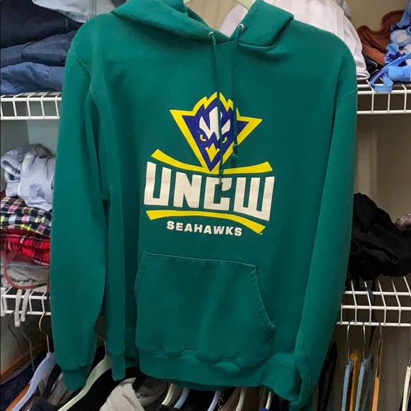 uncw sweatshirt